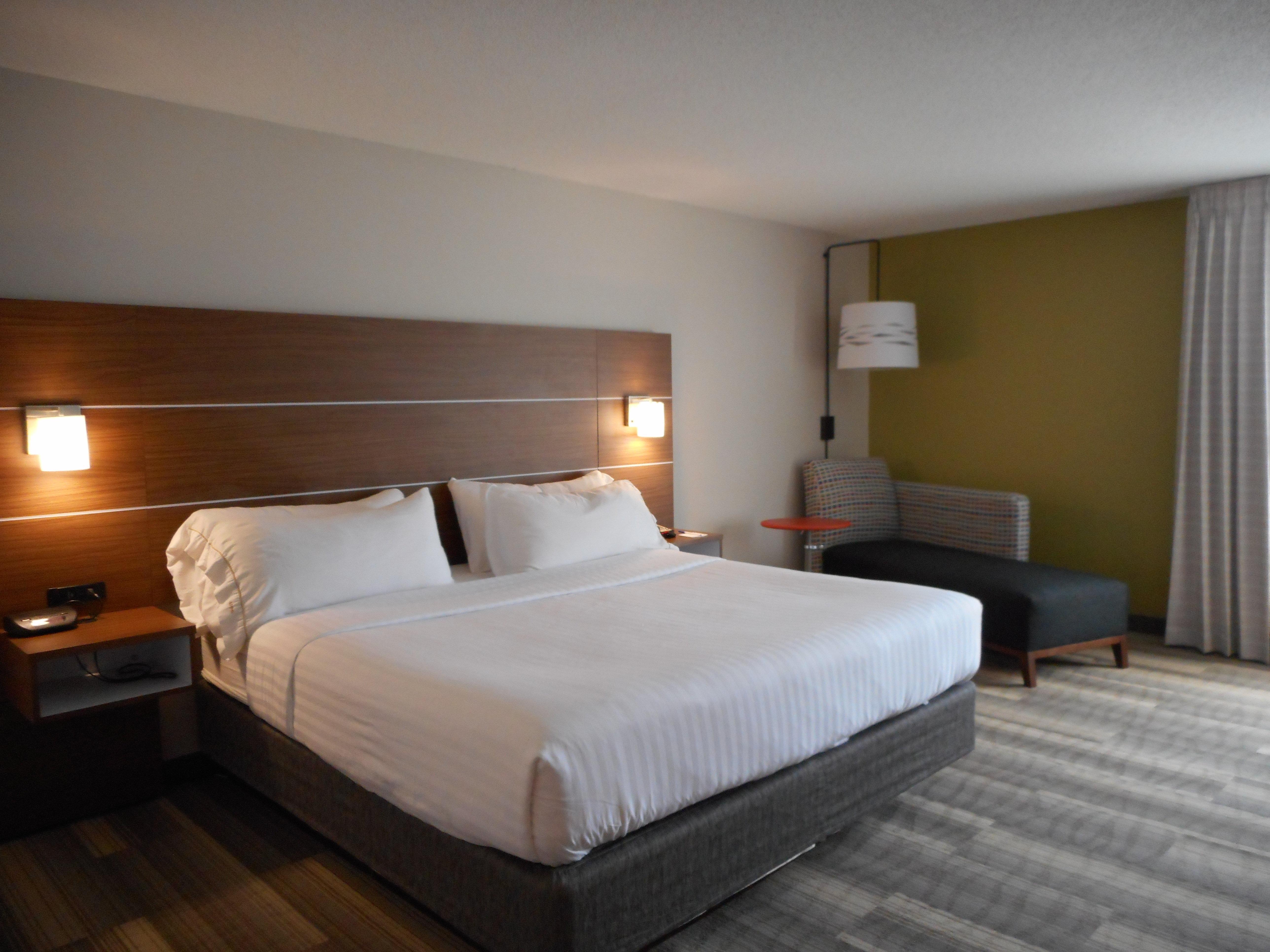 Holiday Inn Express Fairfield By Ihg Exterior foto
