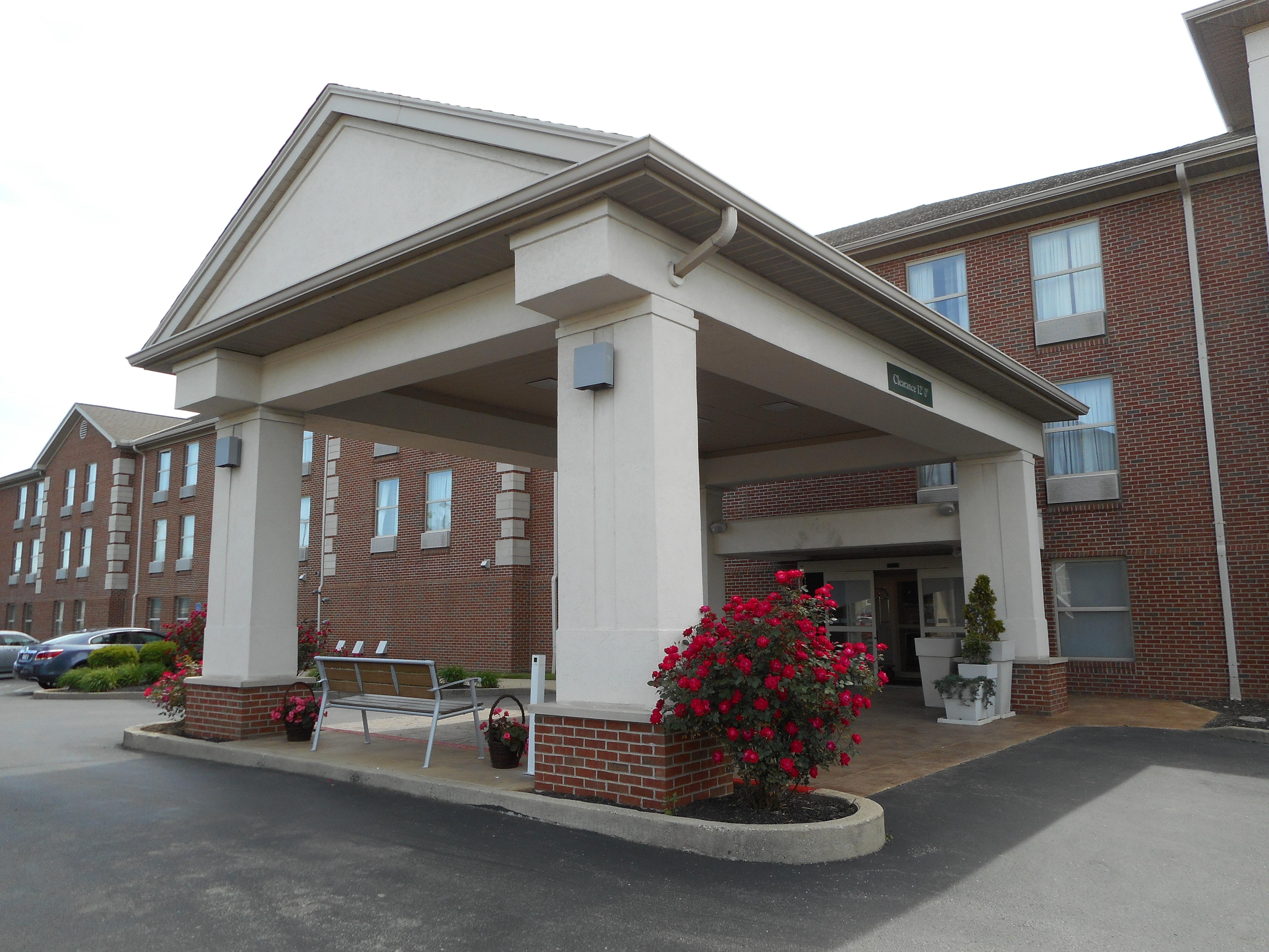 Holiday Inn Express Fairfield By Ihg Exterior foto