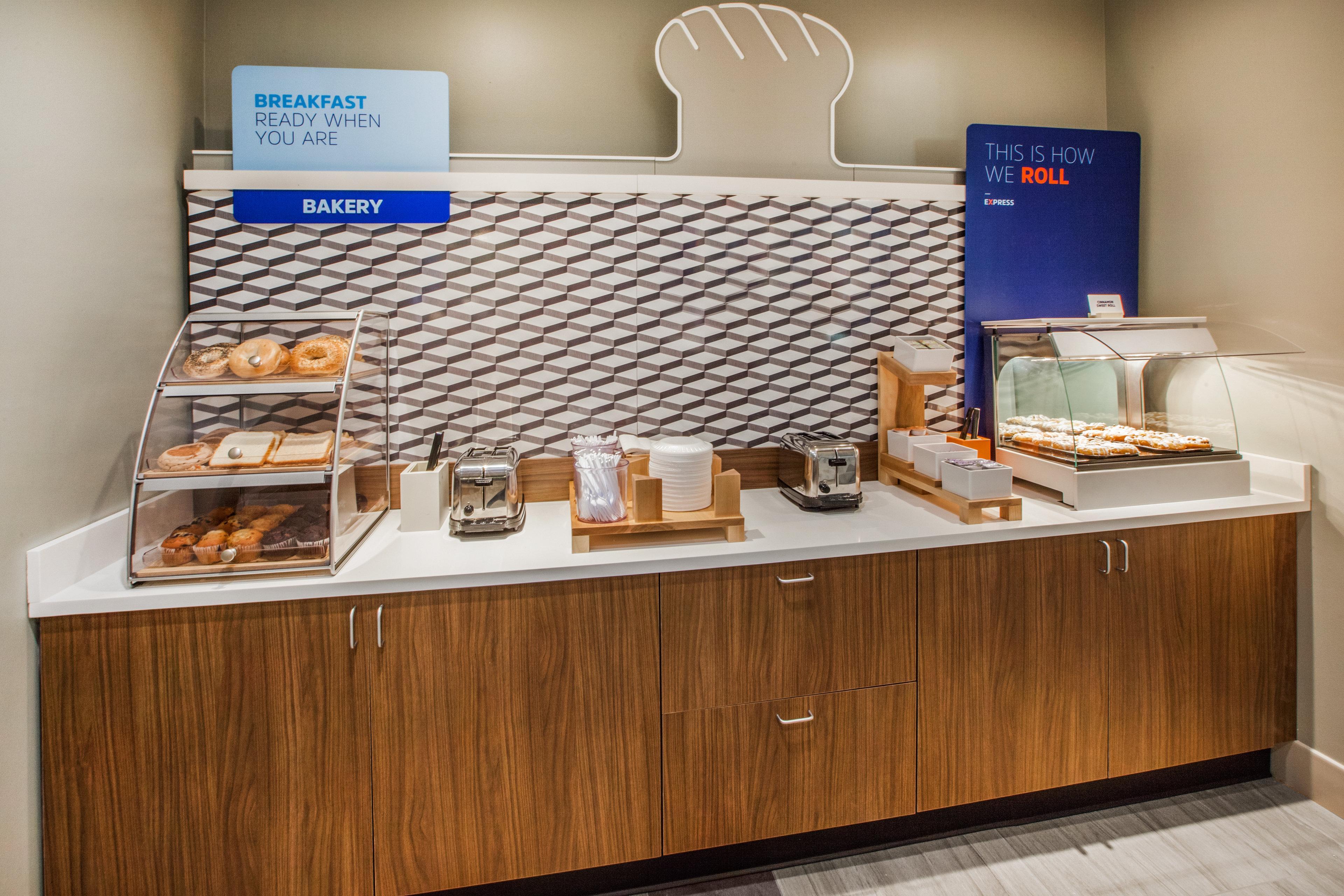 Holiday Inn Express Fairfield By Ihg Exterior foto